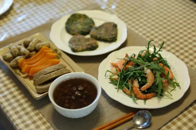 也能把自己丰收的喜悦分享给好友或邻居。